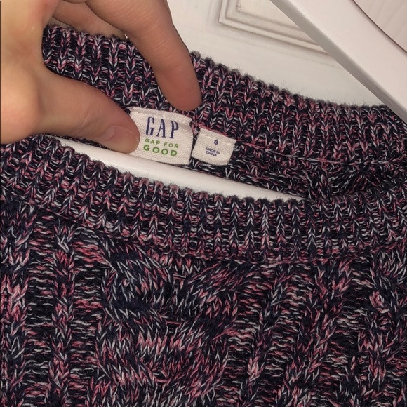 Sweater, perfect for layering over a button down. - Picture 3 of 3